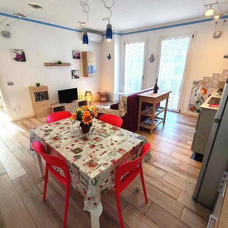 Butterfly Apt In Suna With Garage Verbania Exterior photo