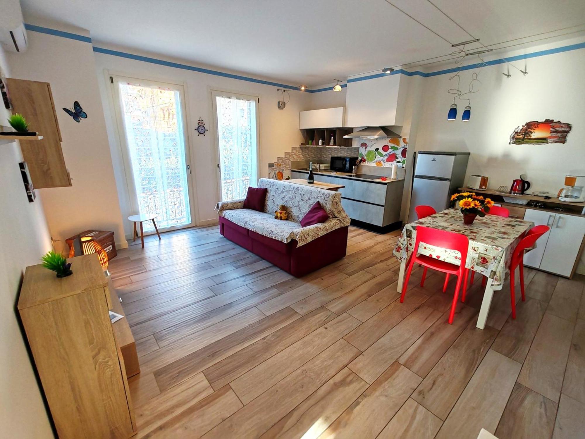 Butterfly Apt In Suna With Garage Verbania Exterior photo